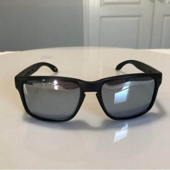 Oakley Holbrook Polarized USA Flag Collection OO9102 Reflective Silver Lenses - Picture 4 of 9